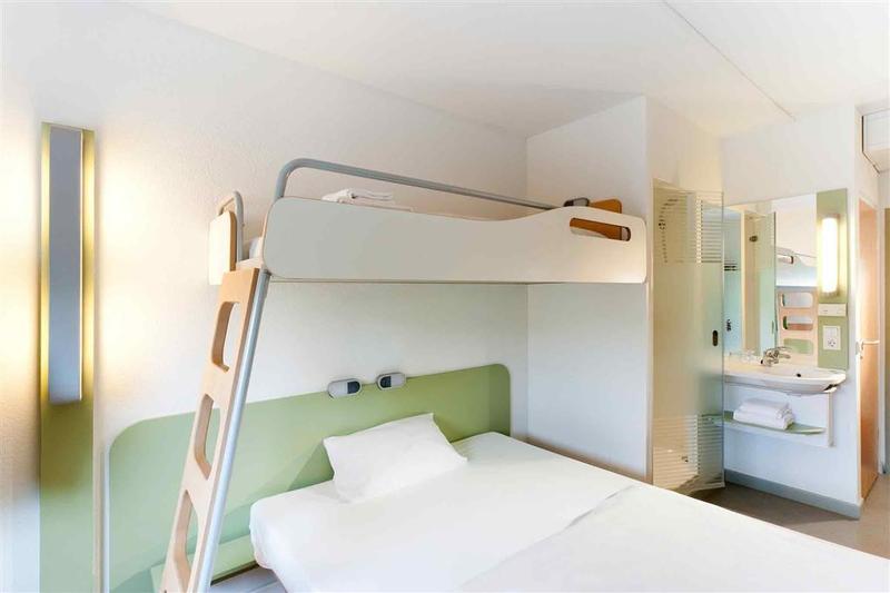Hotel Ibis Budget Cosne Sur Loire מראה חיצוני תמונה