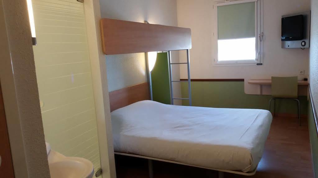 Hotel Ibis Budget Cosne Sur Loire מראה חיצוני תמונה